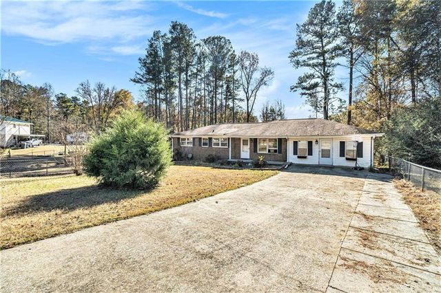 219 Briarwood Drive, Dallas, GA 30132