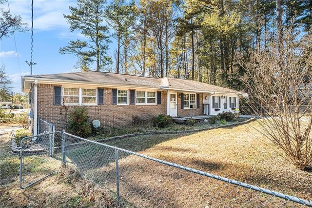 219 Briarwood Drive, Dallas, GA 30132