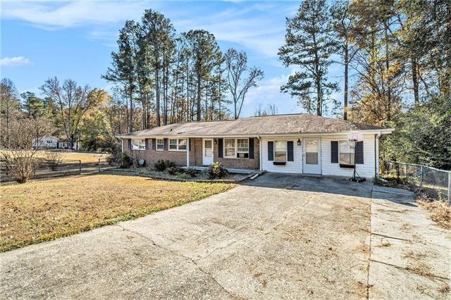 219 Briarwood Drive, Dallas, GA 30132