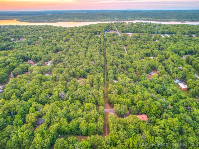 34052 E 703 Road, Wagoner, OK 74467