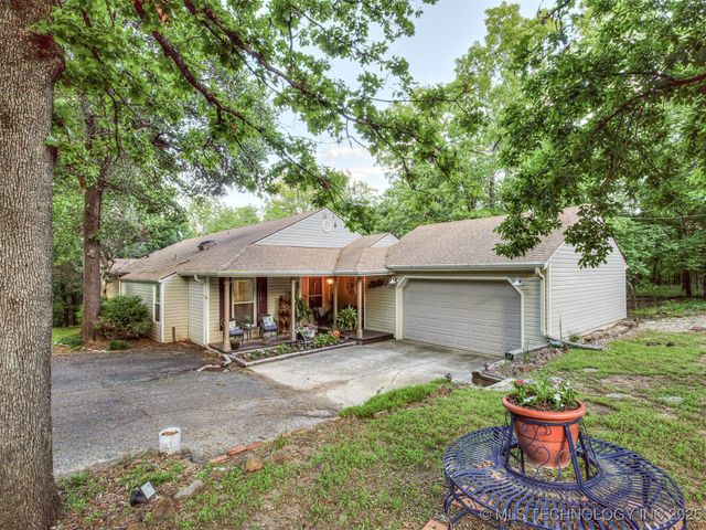 34052 E 703 Road, Wagoner, OK 74467