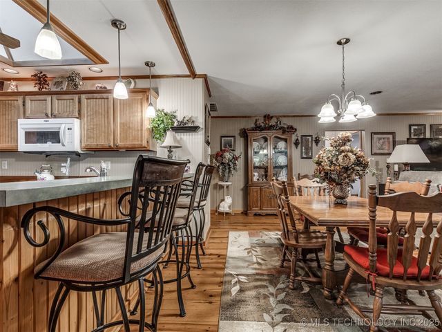 34052 E 703 Road, Wagoner, OK 74467