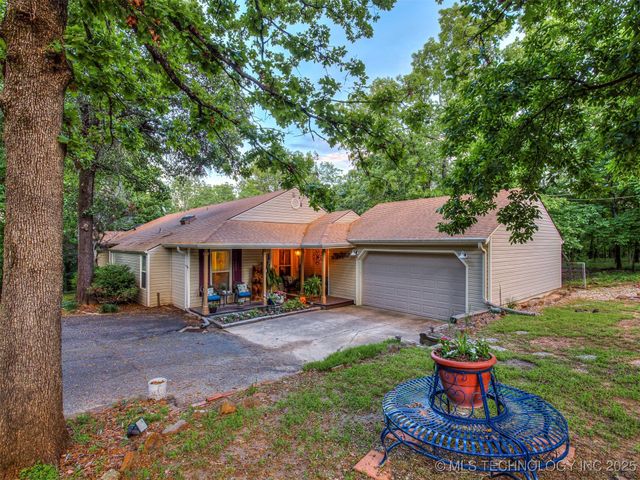 34052 E 703 Road, Wagoner, OK 74467