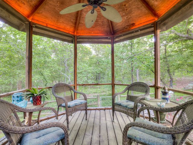 34052 E 703 Road, Wagoner, OK 74467