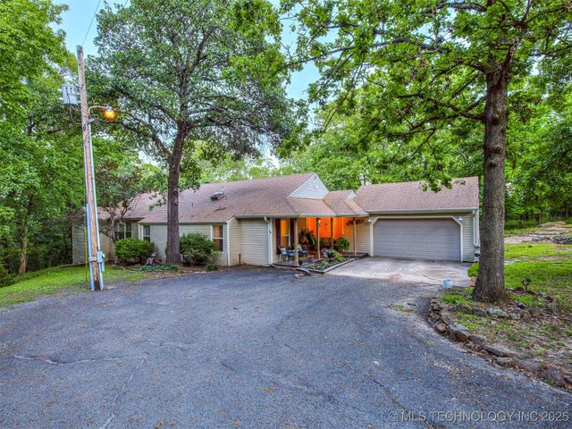 34052 E 703 Road, Wagoner, OK 74467