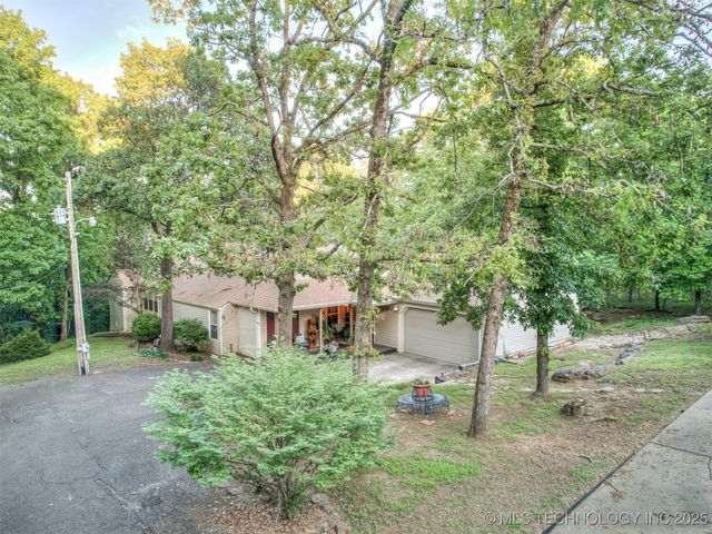 34052 E 703 Road, Wagoner, OK 74467