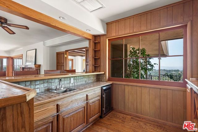 2317 Kimridge Road, Los Angeles, CA 90210