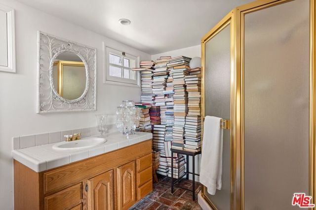 2317 Kimridge Road, Los Angeles, CA 90210