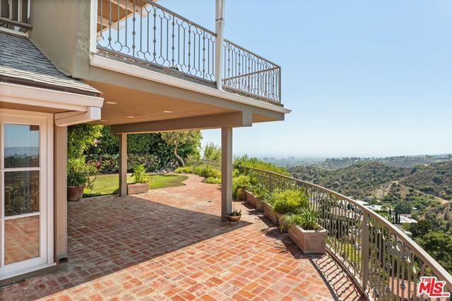 2317 Kimridge Road, Los Angeles, CA 90210
