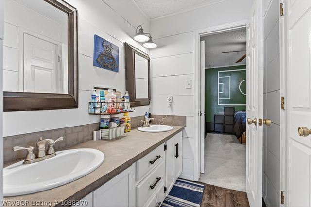 3001 S 105th Street, Fort Smith, AR 72903