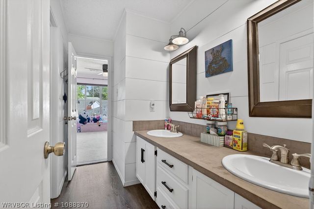 3001 S 105th Street, Fort Smith, AR 72903