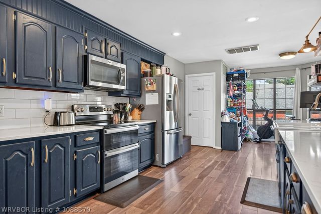 3001 S 105th Street, Fort Smith, AR 72903