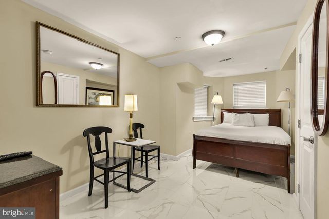 2814 13TH ST NW, Washington, DC 20009