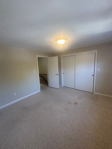71 Florence St 71, Hudson, MA 01749