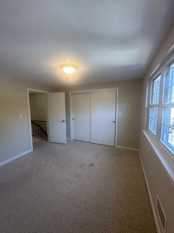 71 Florence St 71, Hudson, MA 01749