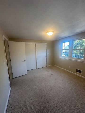 71 Florence St 71, Hudson, MA 01749