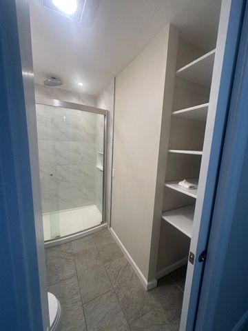 71 Florence St 71, Hudson, MA 01749