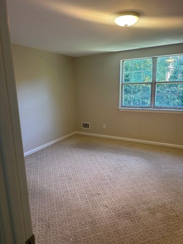 71 Florence St 71, Hudson, MA 01749