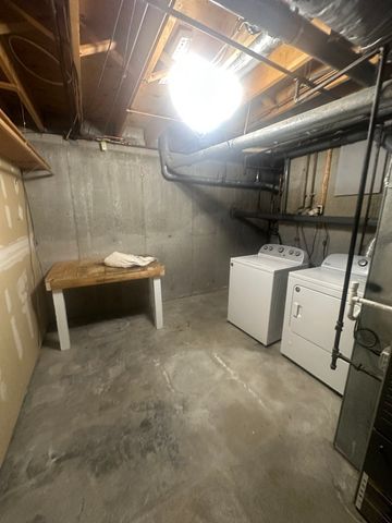 71 Florence St 71, Hudson, MA 01749
