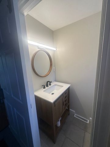 71 Florence St 71, Hudson, MA 01749