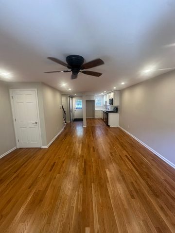 71 Florence St 71, Hudson, MA 01749