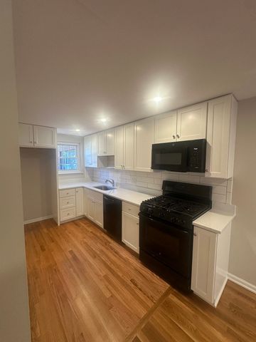 71 Florence St 71, Hudson, MA 01749