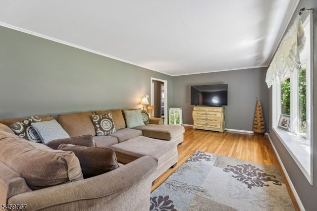 203 Dorchester St, Hanover Twp., NJ 07981