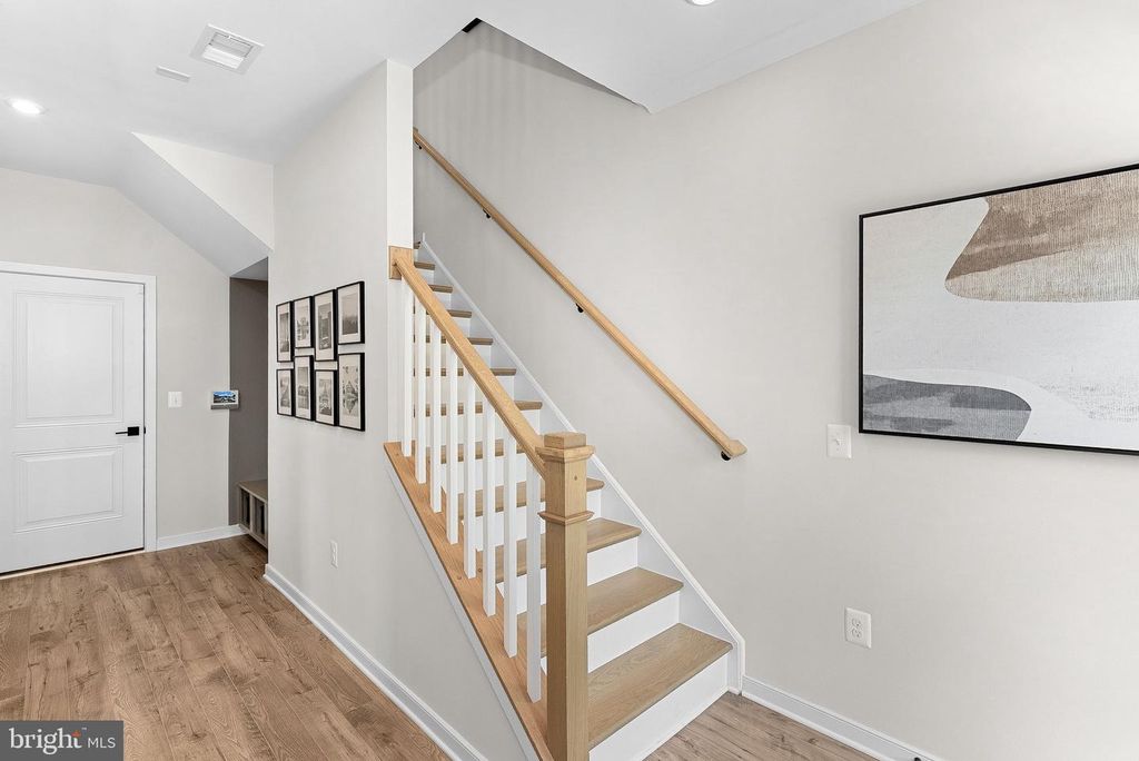 17942 ALICIA AVE #1, Dumfries, VA 22026