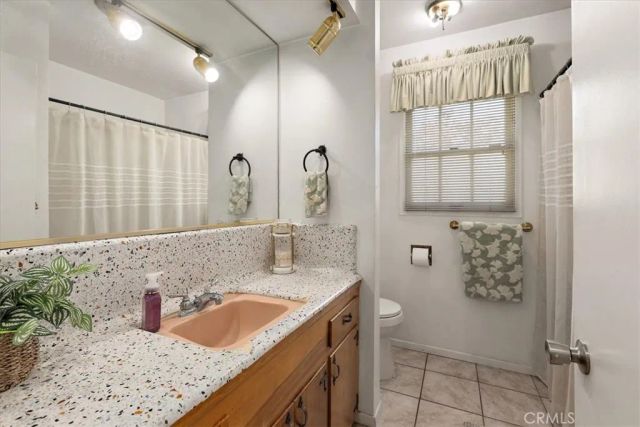 698 E Ralston Avenue, San Bernardino, CA 92404