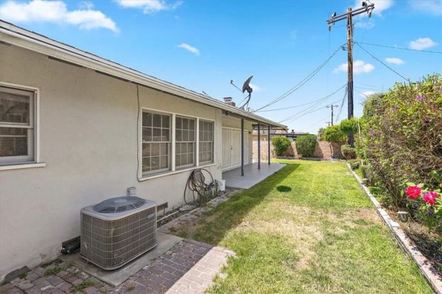 698 E Ralston Avenue, San Bernardino, CA 92404
