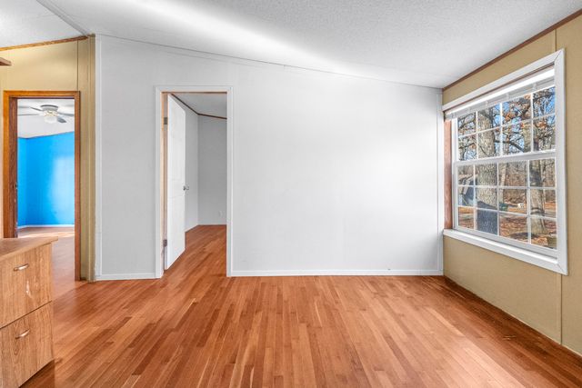 46 Doe Run Lane, Niangua, MO 65713