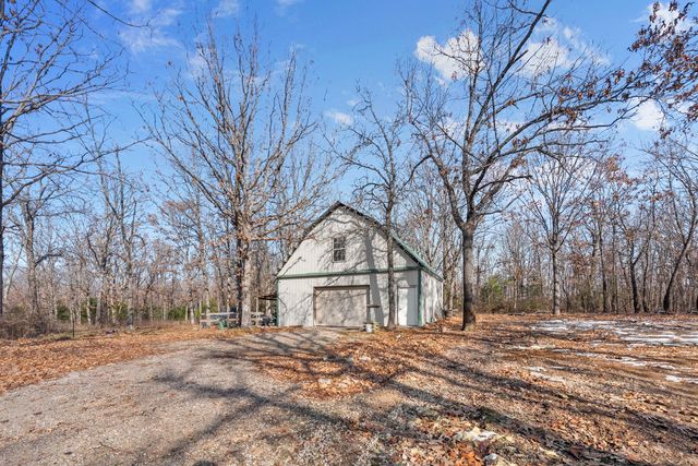 46 Doe Run Lane, Niangua, MO 65713