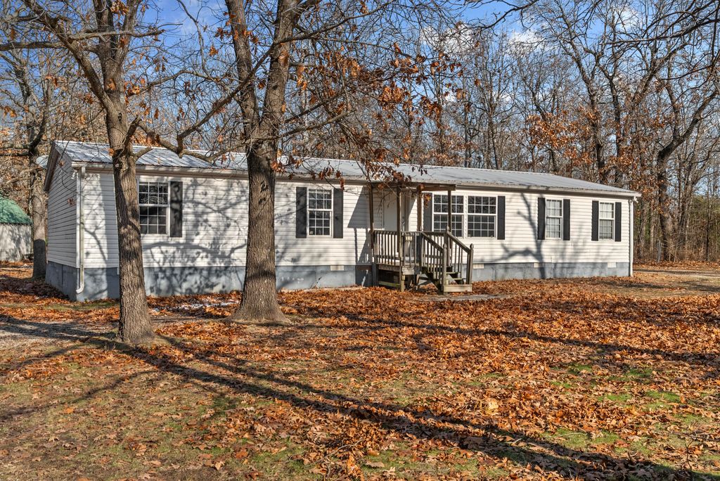 46 Doe Run Lane, Niangua, MO 65713