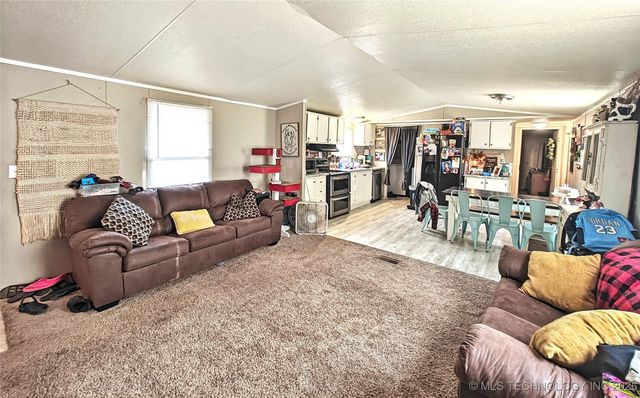 8847 W 701 Road, Hulbert, OK 74441