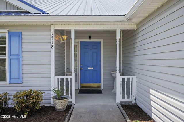 1718 Pharview Drive SW, Ocean Isle Beach, NC 28469