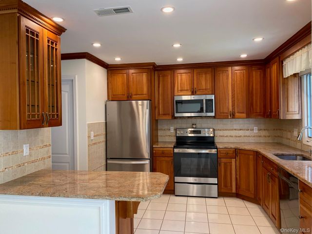 2106 Martingale Drive, Carmel, NY 10512