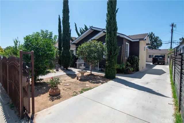1134 W 68th, Los Angeles, CA 90044