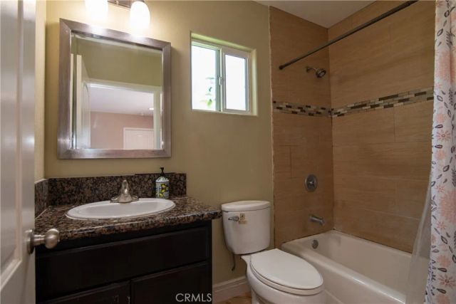 1134 W 68th, Los Angeles, CA 90044
