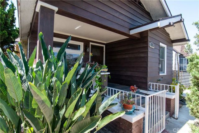 1134 W 68th, Los Angeles, CA 90044