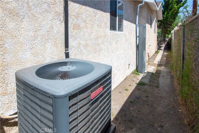 1134 W 68th, Los Angeles, CA 90044