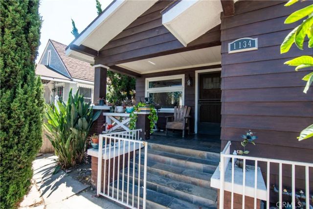 1134 W 68th, Los Angeles, CA 90044