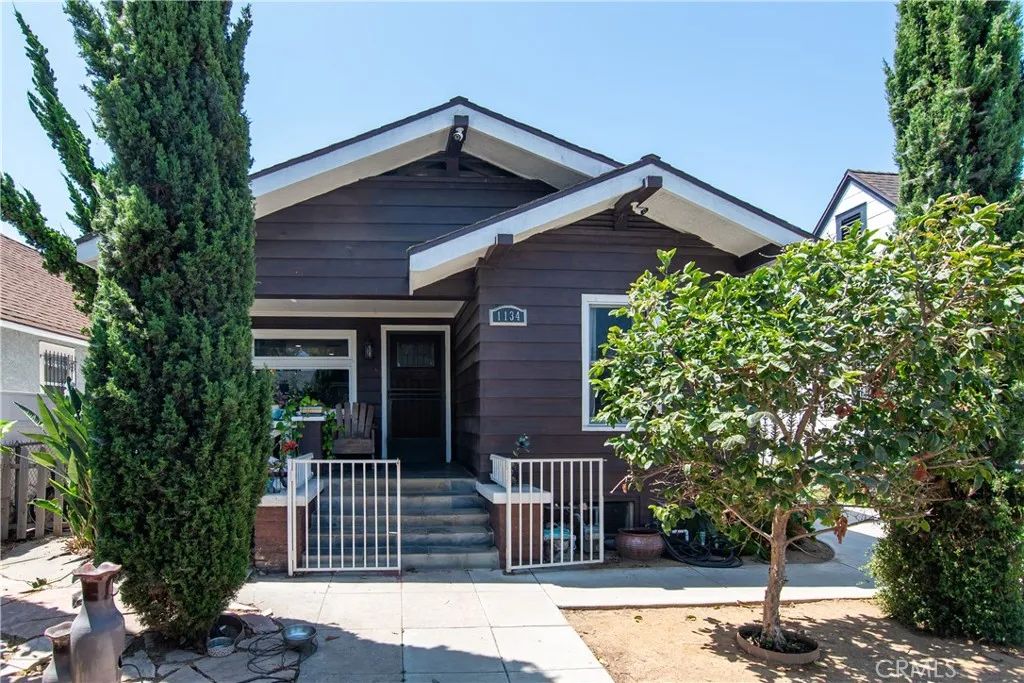 1134 W 68th, Los Angeles, CA 90044