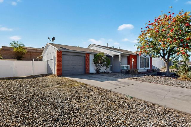 396 Pyrite Drive NE, Rio Rancho, NM 87124
