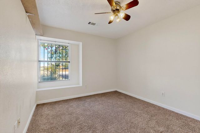 396 Pyrite Drive NE, Rio Rancho, NM 87124