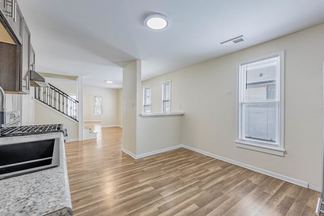 420 N Lockwood Avenue 2, Chicago, IL 60644