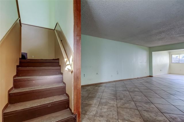 965 WHITMAN DRIVE, Sarasota, FL 34243