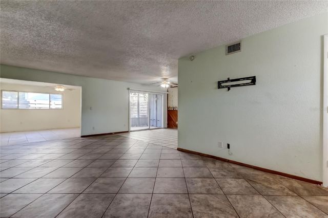965 WHITMAN DRIVE, Sarasota, FL 34243