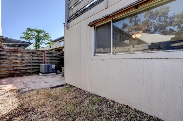 965 WHITMAN DRIVE, Sarasota, FL 34243