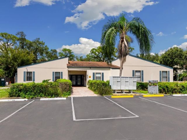 965 WHITMAN DRIVE, Sarasota, FL 34243