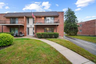 623 N Carroll Parkway 101, Glenwood, IL 60425